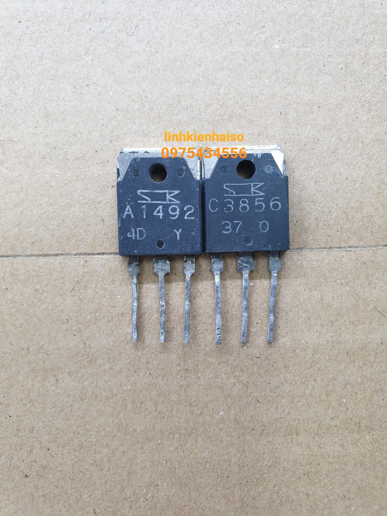 A1492 C3856 TRANSISTOR 180V 15A (Tháo máy) Linh Kiện